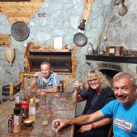 Khorgo Otel Gori Dış mekan fotoğraf