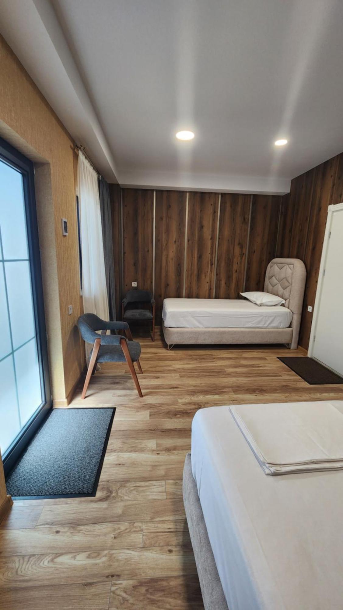 Khorgo Otel Gori Dış mekan fotoğraf