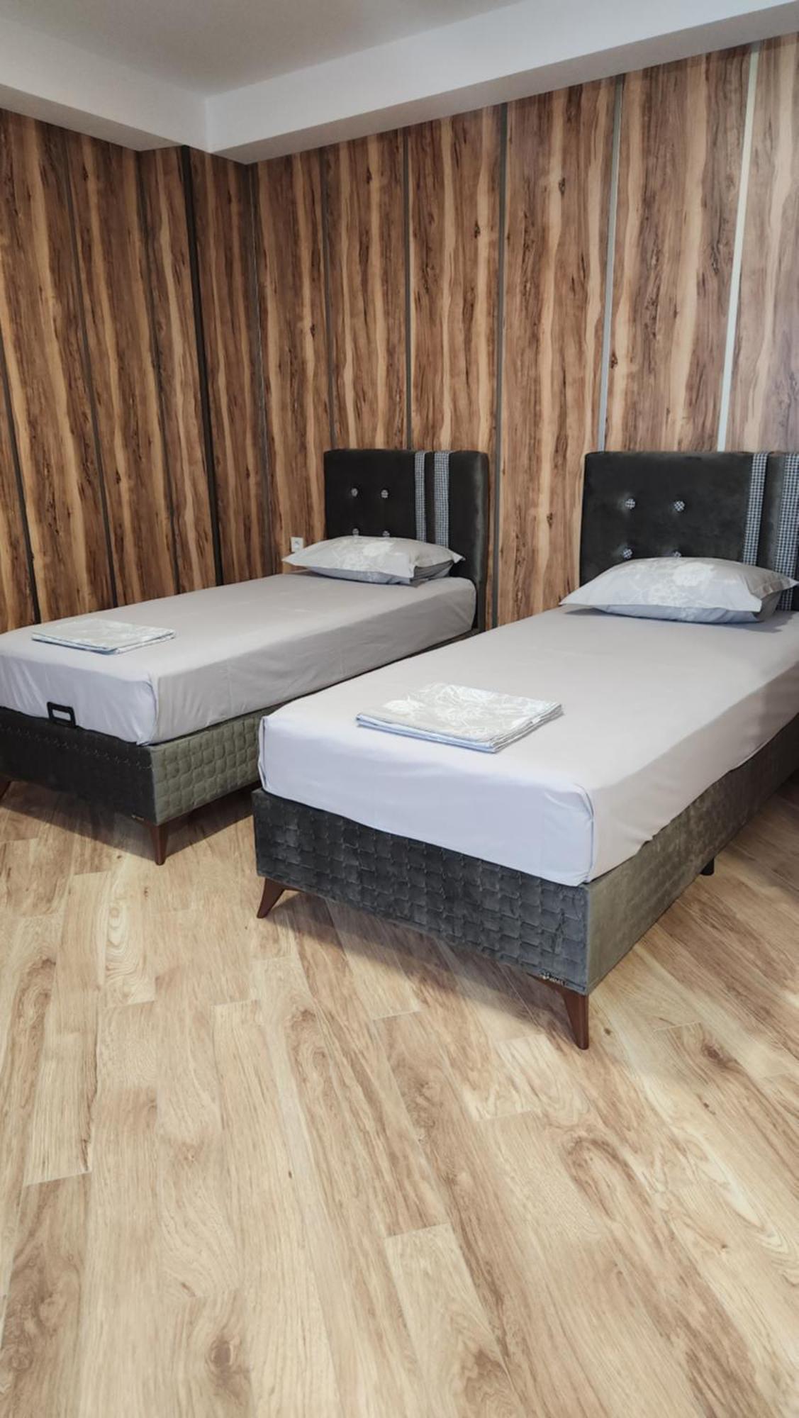 Khorgo Otel Gori Dış mekan fotoğraf
