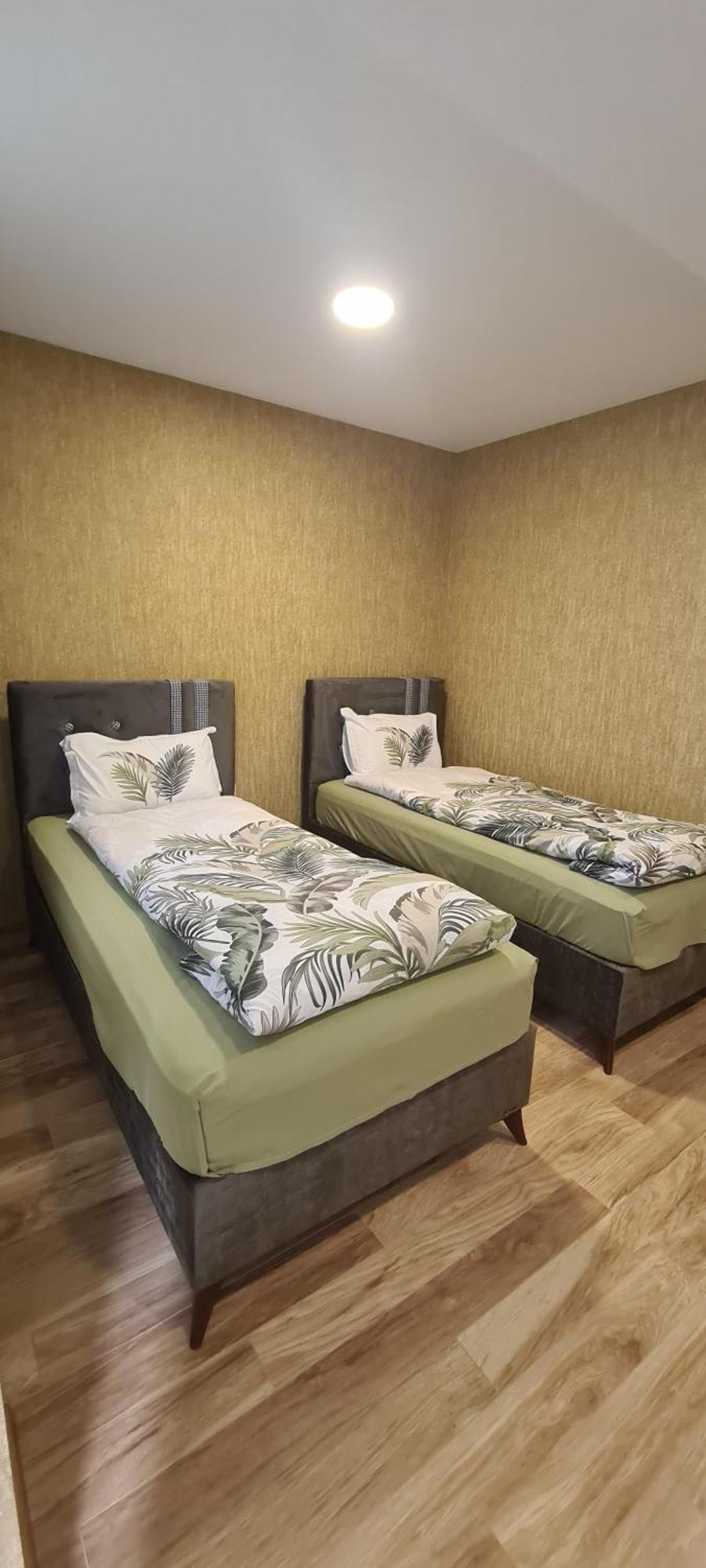 Khorgo Otel Gori Dış mekan fotoğraf