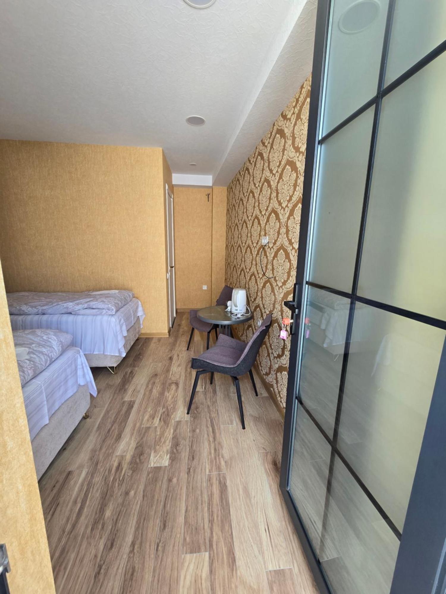Khorgo Otel Gori Dış mekan fotoğraf