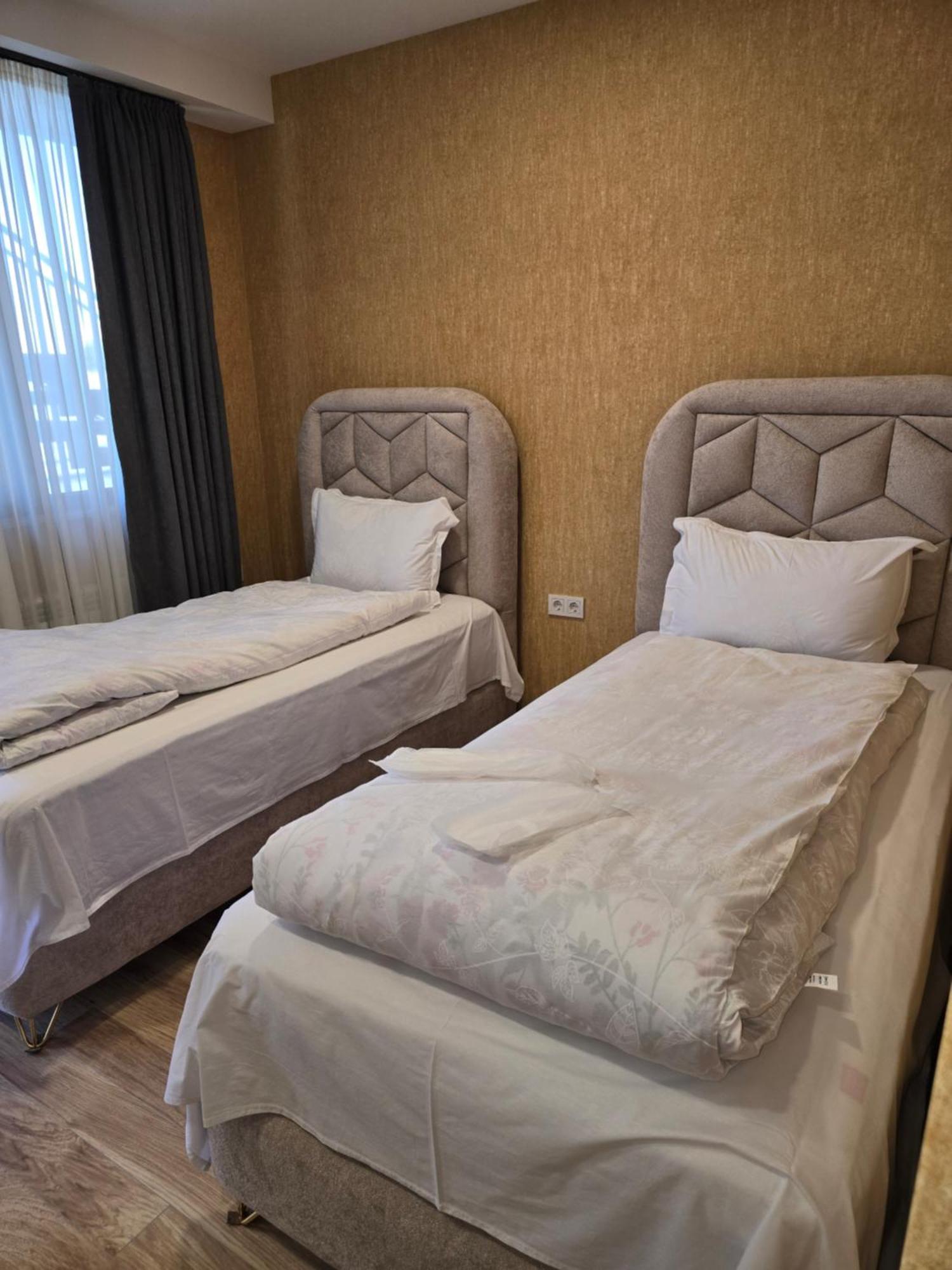 Khorgo Otel Gori Dış mekan fotoğraf