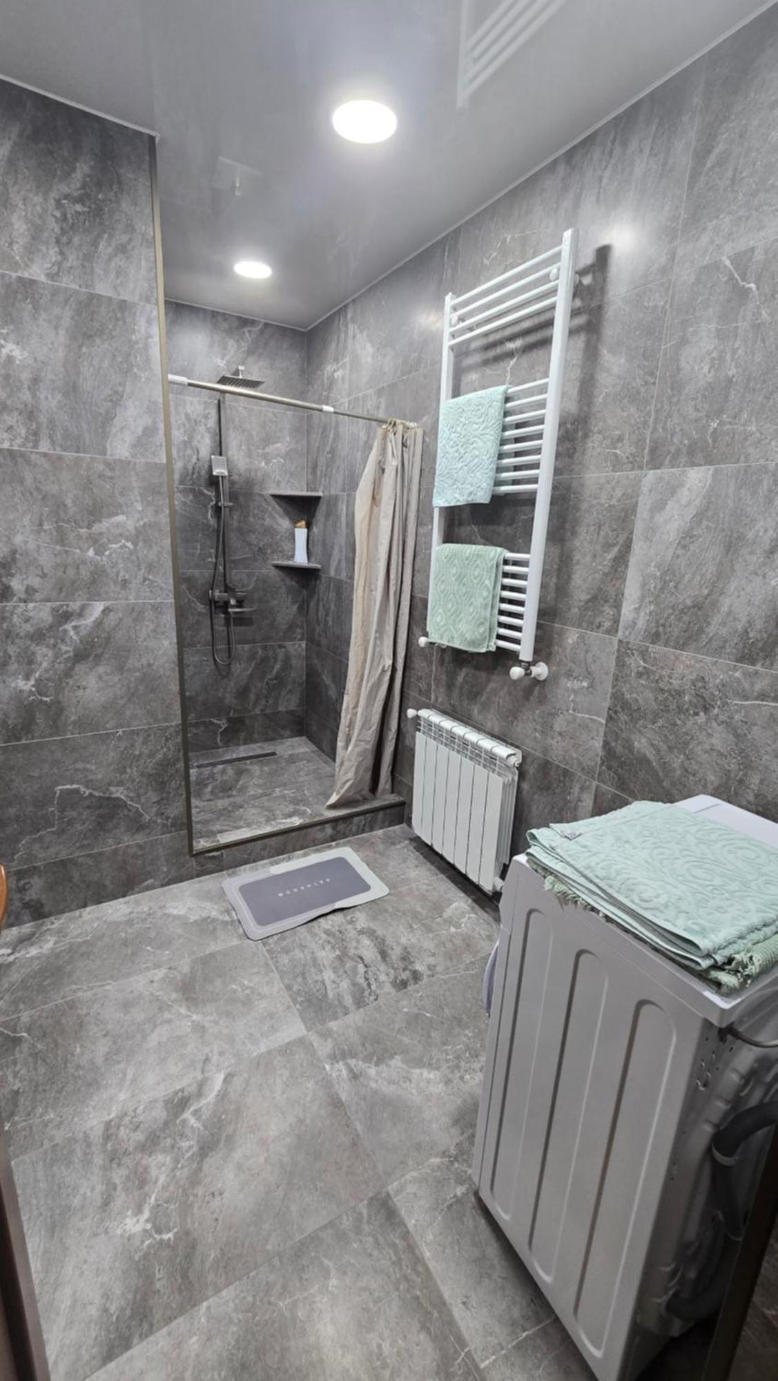 Khorgo Otel Gori Oda fotoğraf